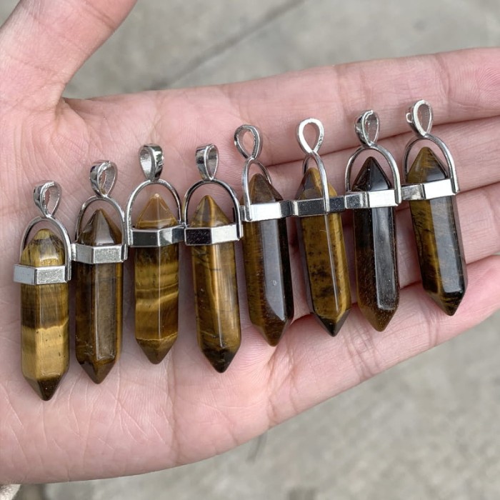 tiger eye.jpg