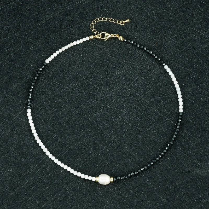 white shell+black agate.jpg